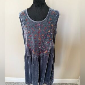 Umgee Sleeveless Velvet Dress with Floral Embroidery